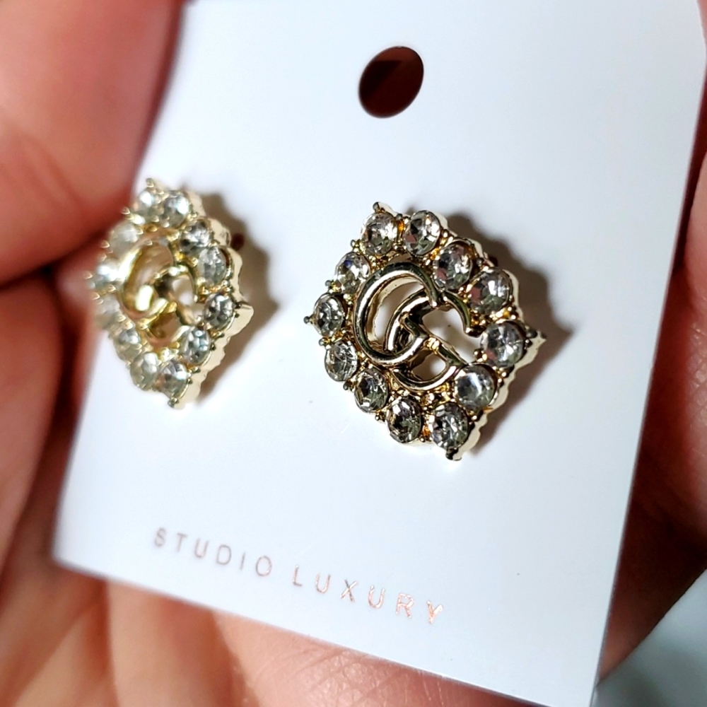 GG earrings